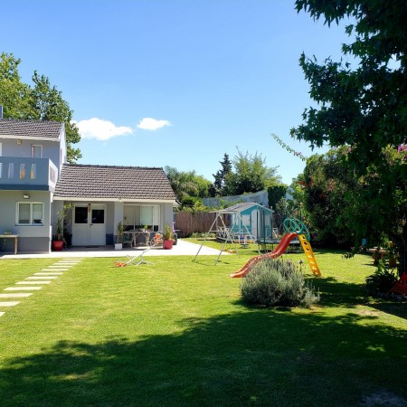 Venta de Casa, 5 AMBIENTES en City Bell, City Bell