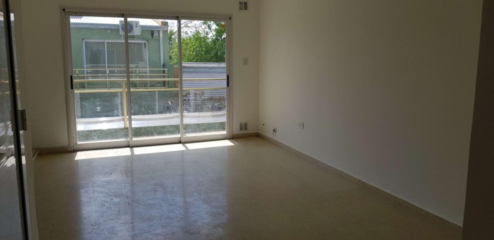 VENTA de Departamento en Ensenada Apto banco