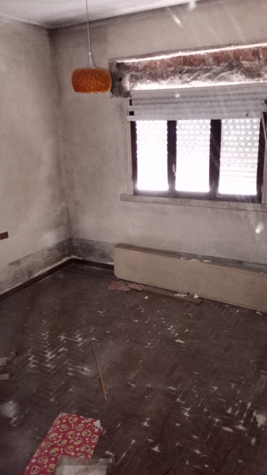 CASA EN VENTA (Pque Alberti)