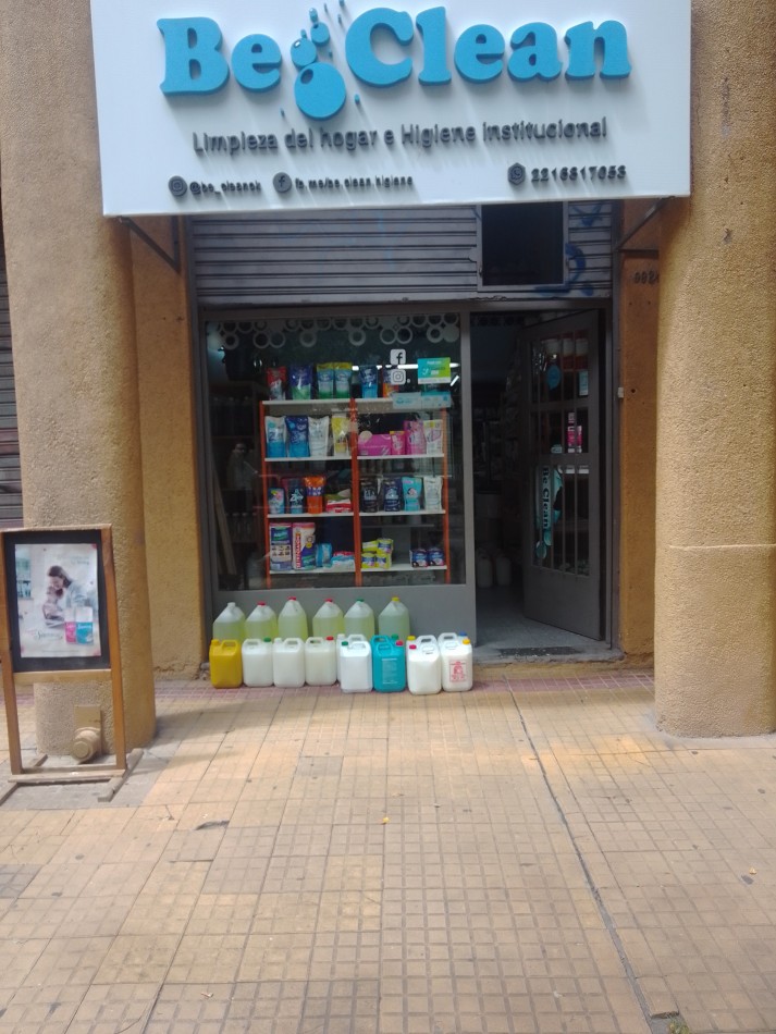 VENTA, local comercial centrico.
