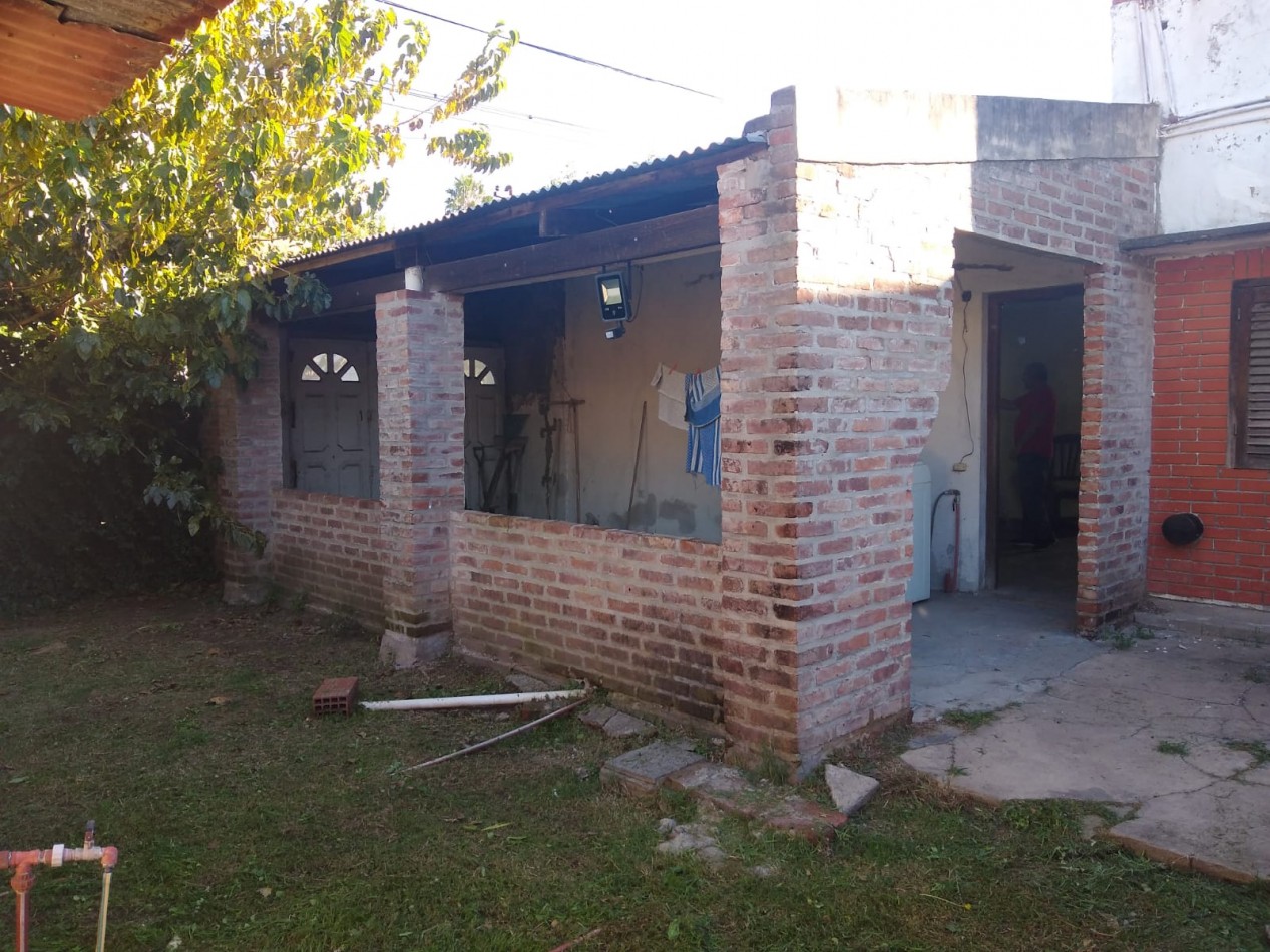 VENTA de Casa en esquina en City Bell