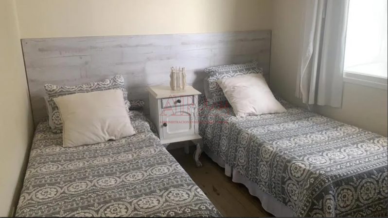 VENTA, Casa de 4 dormitorios tipo cabaña en CARILÓ.