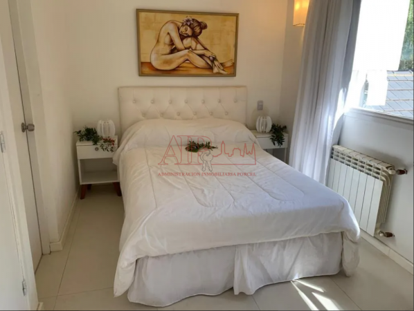 VENTA, Casa de 4 dormitorios tipo cabaña en CARILÓ.