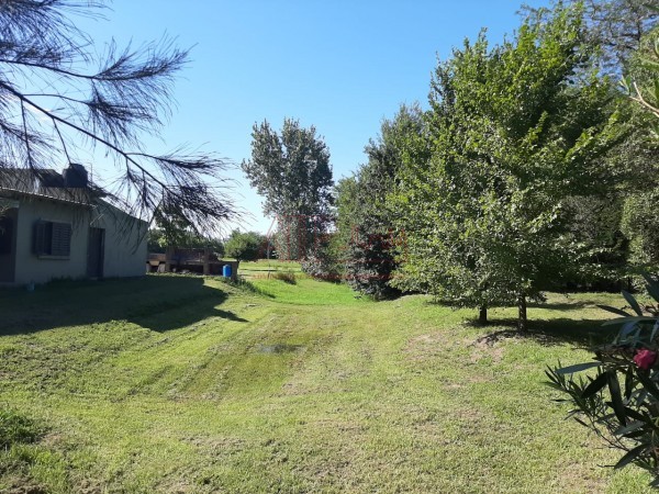 VENTA de casa de campo. Chacra de 4,5 has en Lobos.