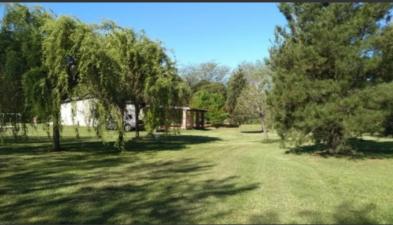 VENTA de casa de campo. Chacra de 4,5 has en Lobos.