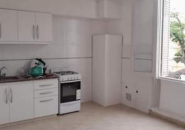 Departamento de 2 dormitorios. Zona centrica. La Plata.